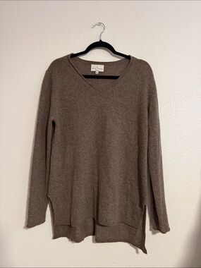 Belle France V-Neck Cashmere Brown Long Sleeve